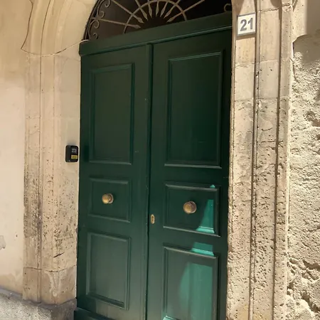 Andreja Maniace Apartment *