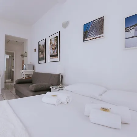 Andreja Maniace Apartment